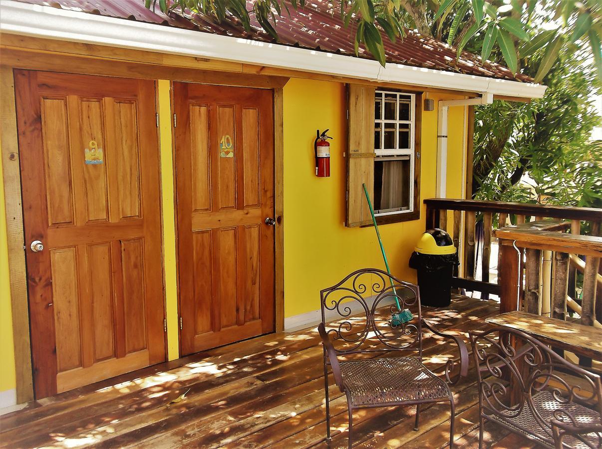 The Funky Dodo Backpackers Hostel Hopkins Exterior foto